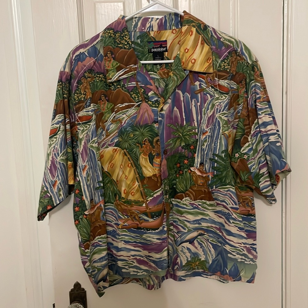 Hawaiian shirt Pataloha collection by Patagonia Notice measurements